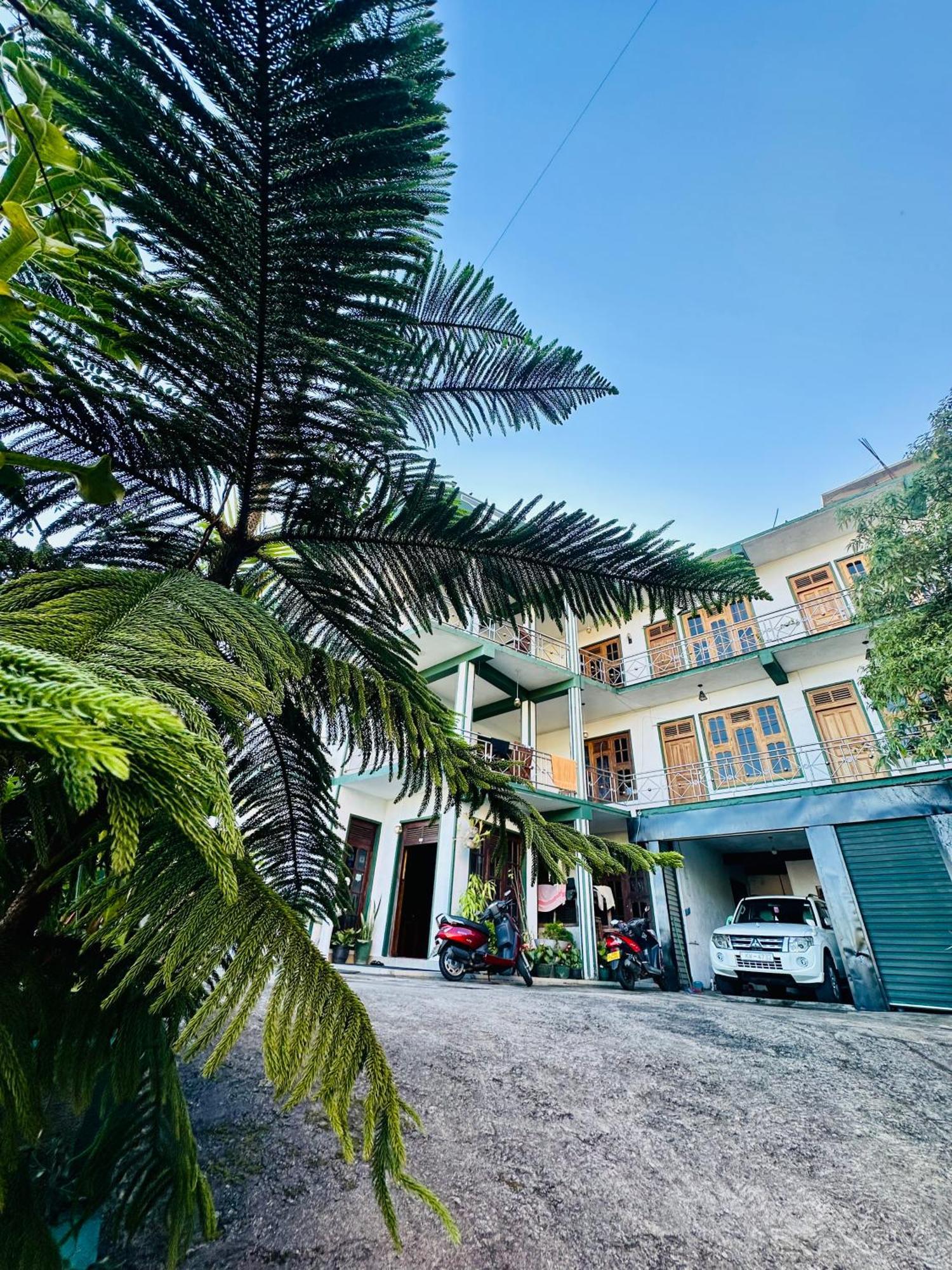 Abc Guest Inn & Restaurant هابيوتيل المظهر الخارجي الصورة