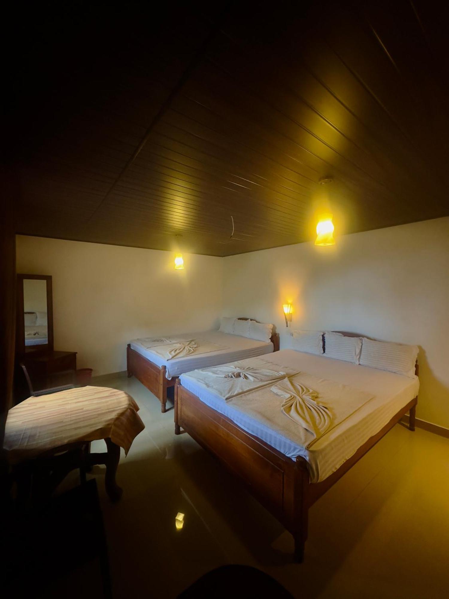 Abc Guest Inn & Restaurant هابيوتيل الغرفة الصورة